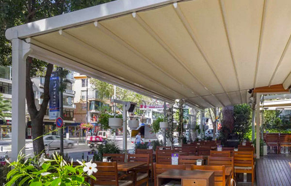 pergolazonwering-silver-vouwdak-1-outdoorpleasure