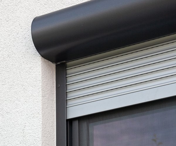 elektrische-rolluiken-met-afstandsbediening-1